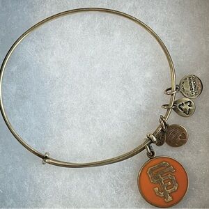 Alex and Ani SF San Francisco Giants Gold Colored Charm Bracelet MLBP